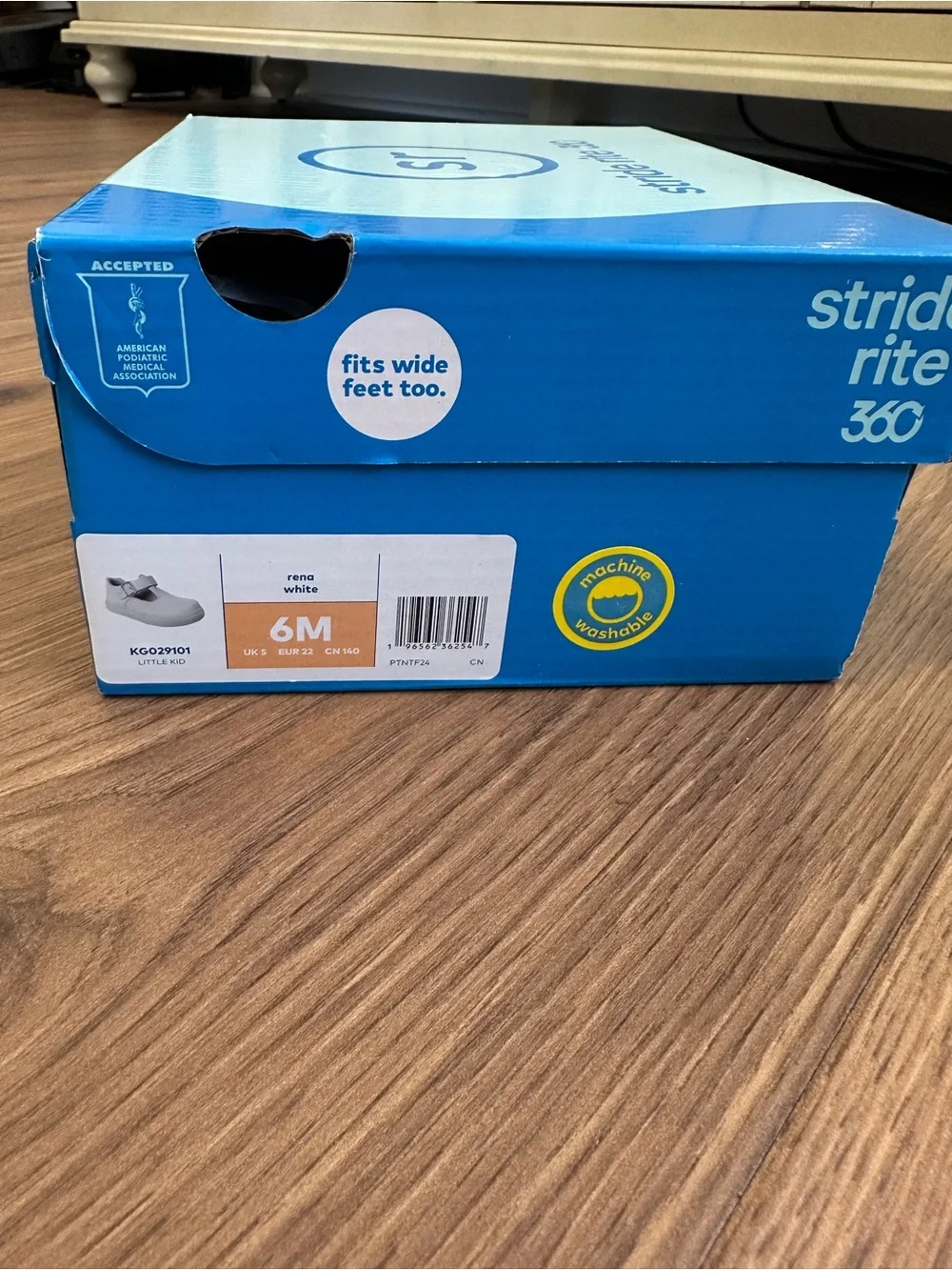 Stride Rite Girls White T-Strap Buckle Mary Jane Shoes
